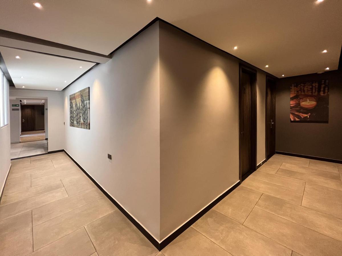 Hotel Htl Bogota Bagian luar foto