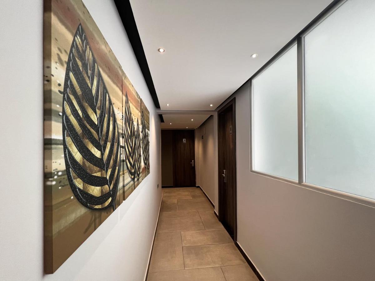Hotel Htl Bogota Bagian luar foto