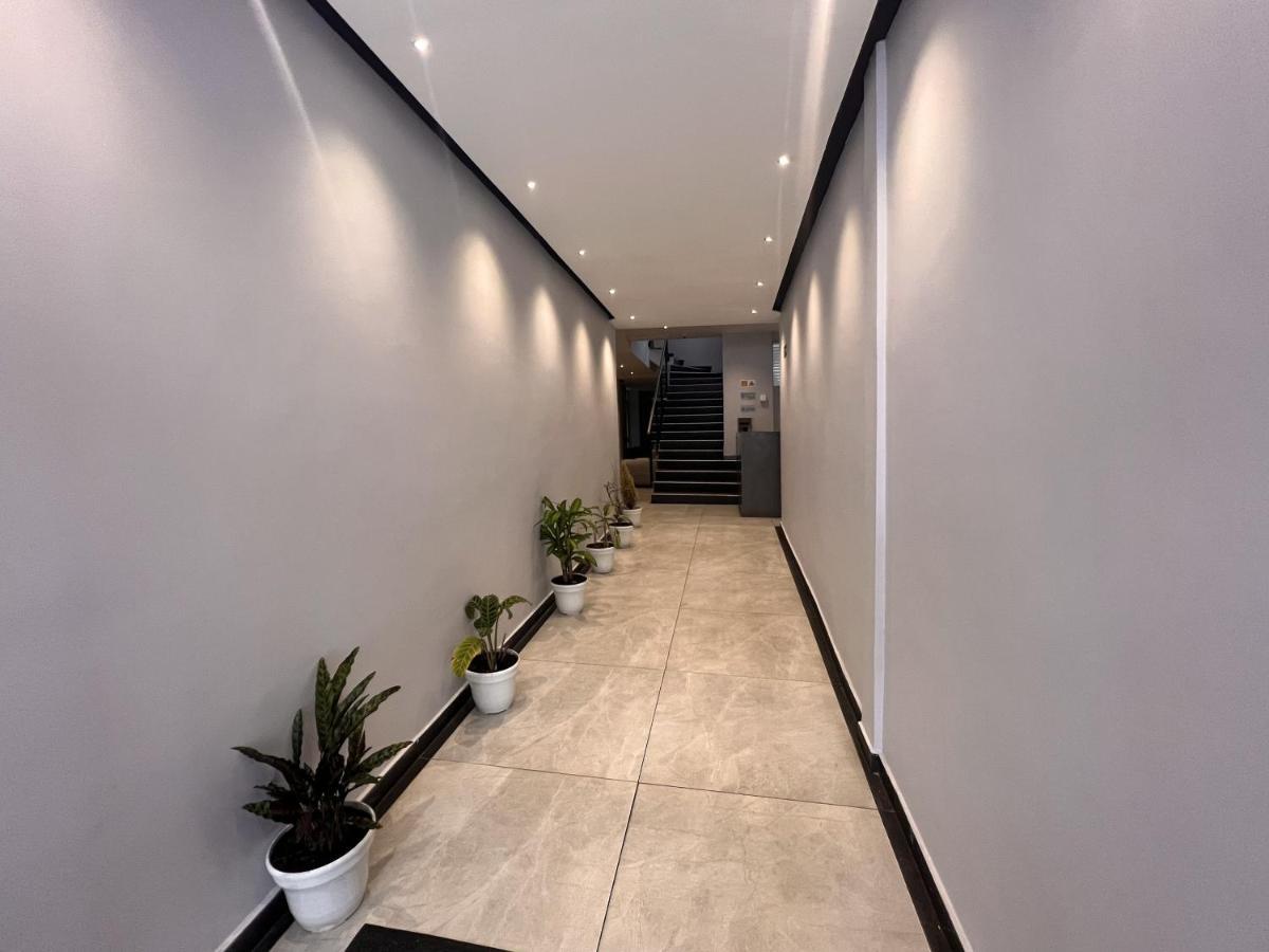 Hotel Htl Bogota Bagian luar foto