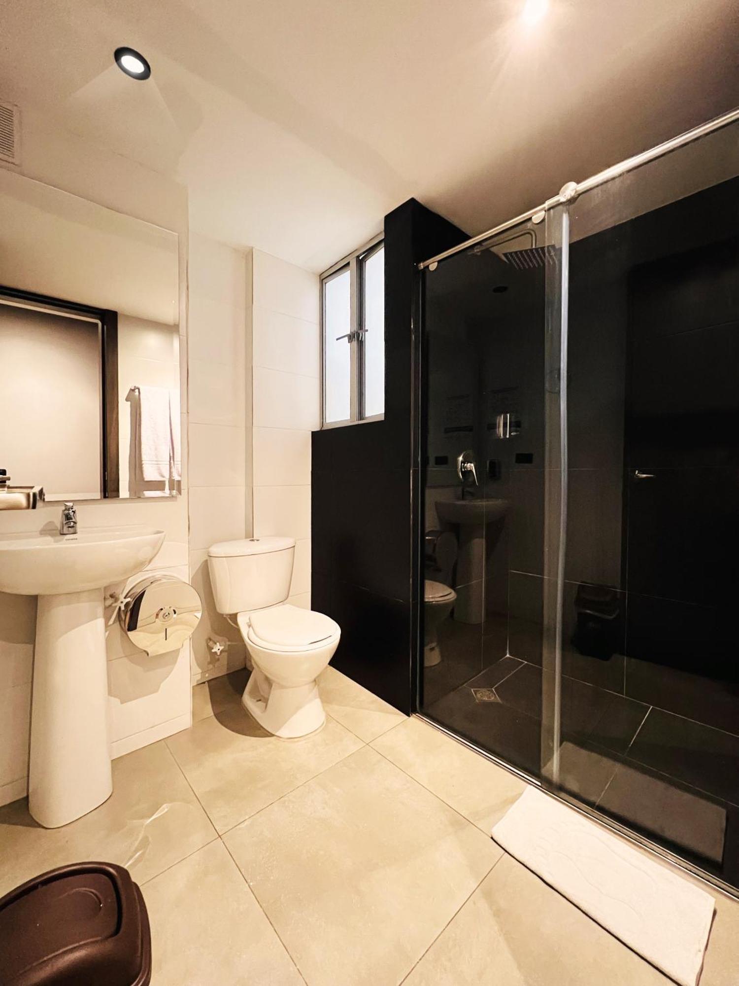 Hotel Htl Bogota Bagian luar foto