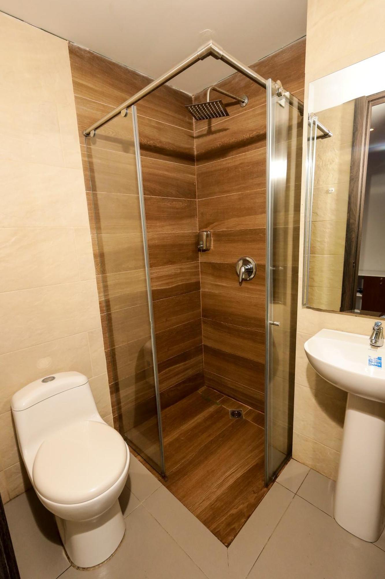 Hotel Htl Bogota Bagian luar foto