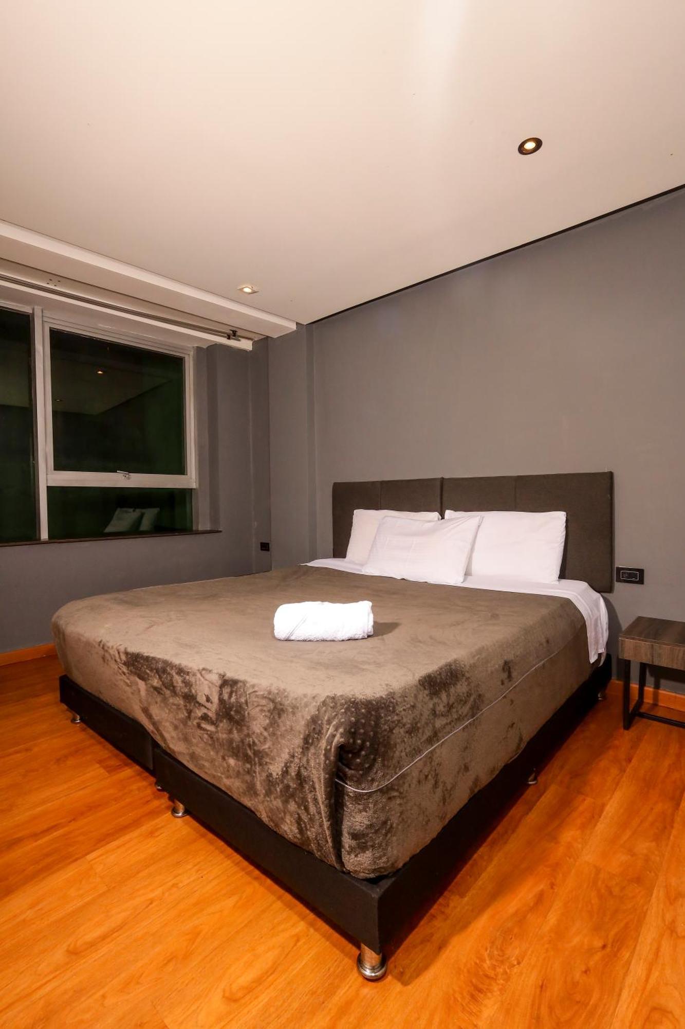 Hotel Htl Bogota Bagian luar foto